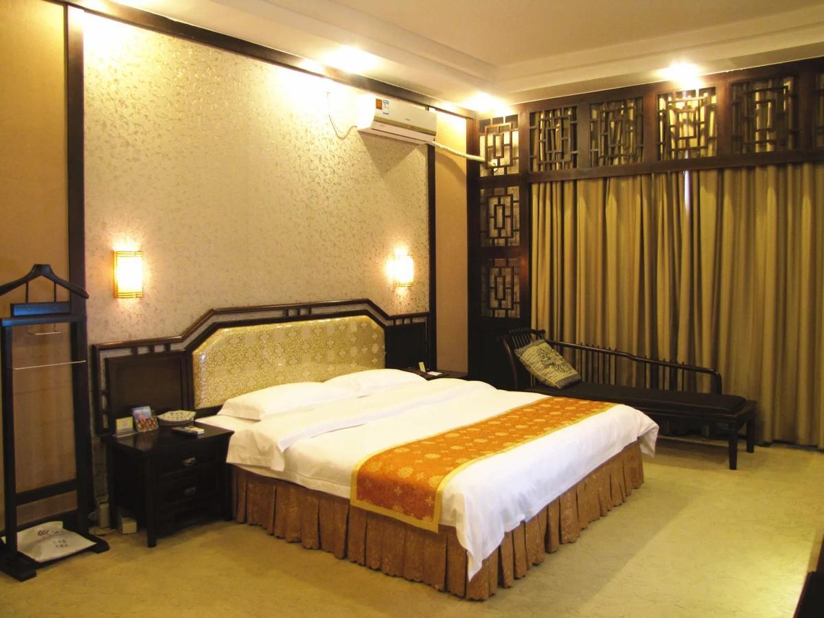 Nantian Grand Hotel Liuzhou Exteriör bild