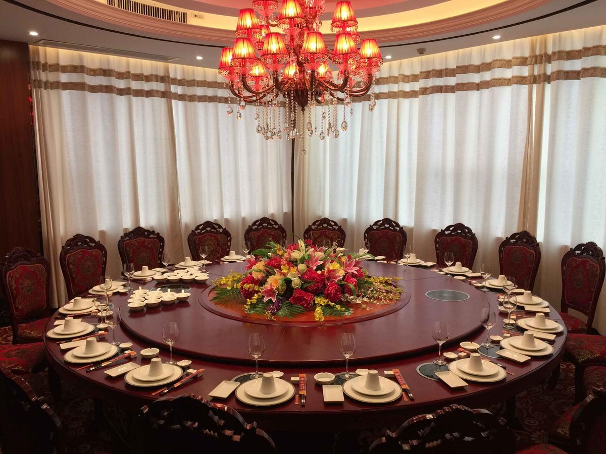 Nantian Grand Hotel Liuzhou Exteriör bild