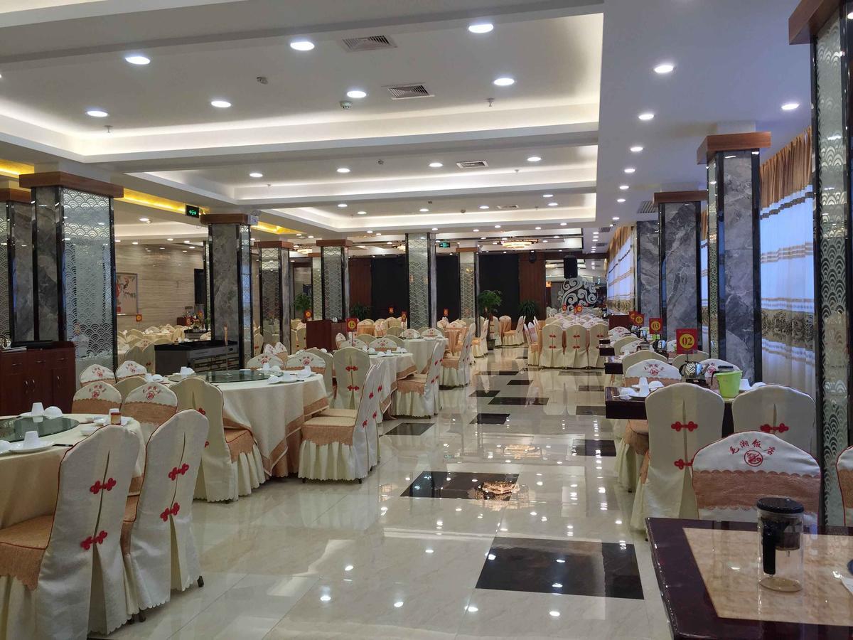 Nantian Grand Hotel Liuzhou Exteriör bild