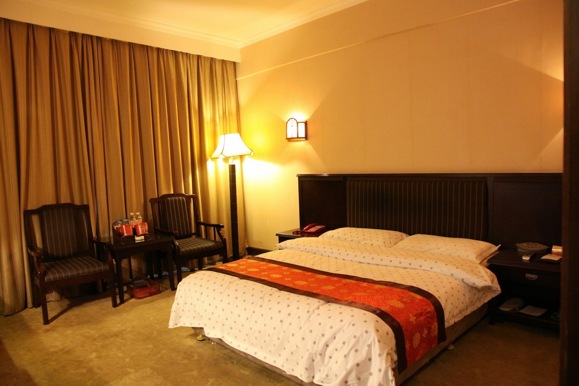 Nantian Grand Hotel Liuzhou Exteriör bild