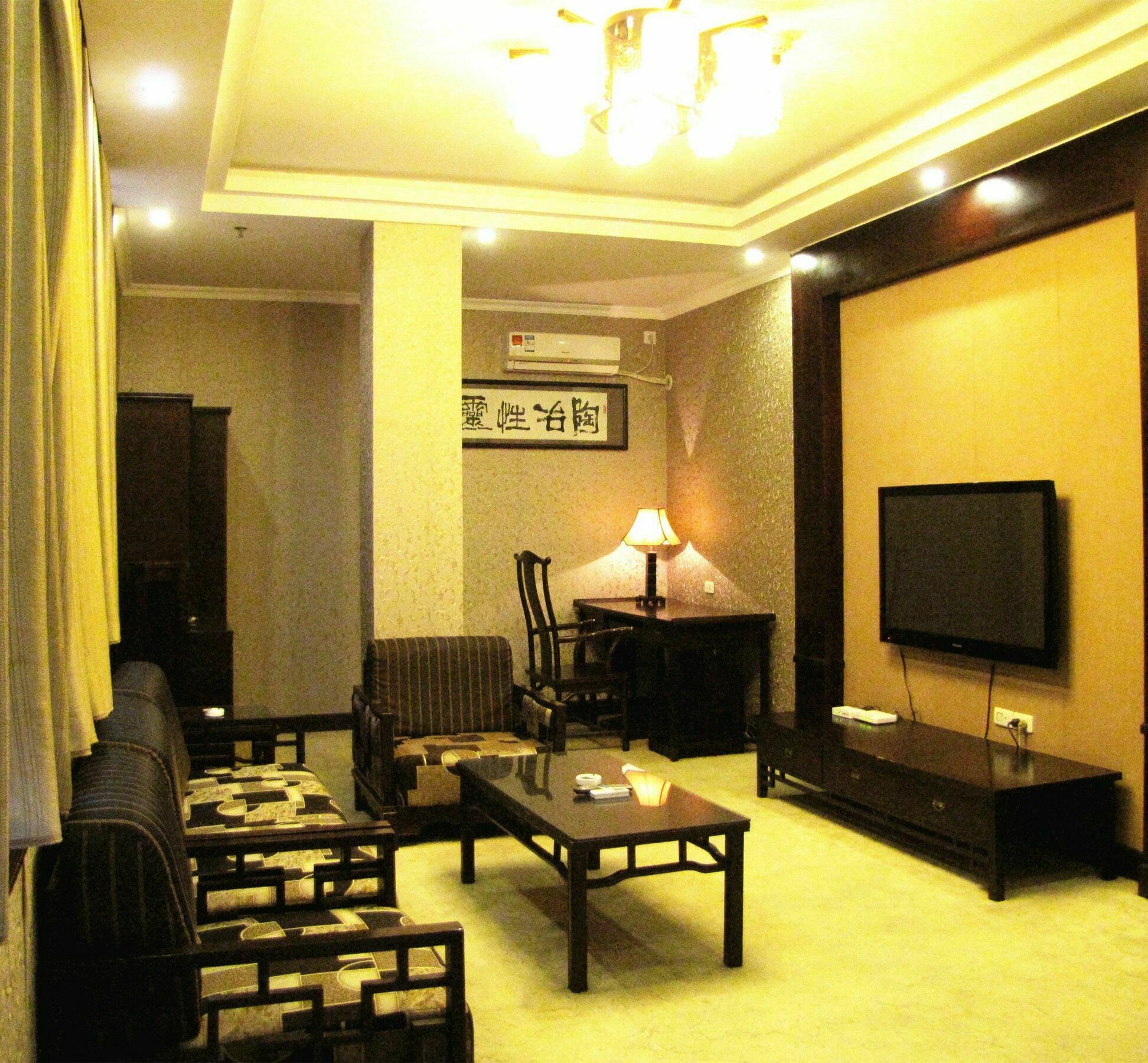 Nantian Grand Hotel Liuzhou Exteriör bild